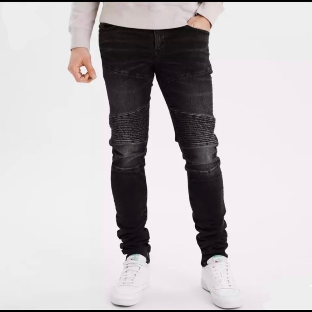 American Eagle Black Acid Wash Jeans